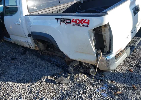 2019 Toyota Tacoma Trd Off Road z USA, uszkodzony, nr VIN 5TFCZ5AN0KX177605